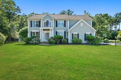 15 Philips Farm Road, Marshfield, MA