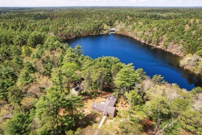 89 Powder Horn Pond Road, Plymouth, MA