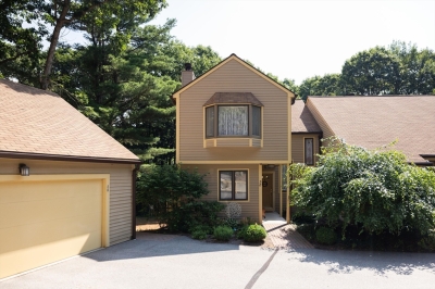 38 Bentwood Drive, Sturbridge, MA