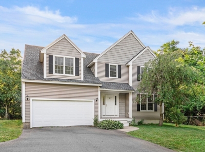 25 Upland Road, Wakefield, MA