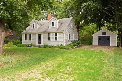 217 County Road, Bourne, MA