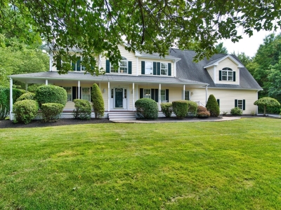 23 Baker Lane, Lakeville, MA