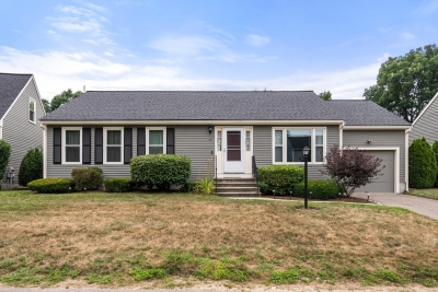 27 Country Side, Bellingham, MA