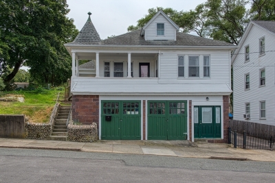 643 King Philip Street, Fall River, MA