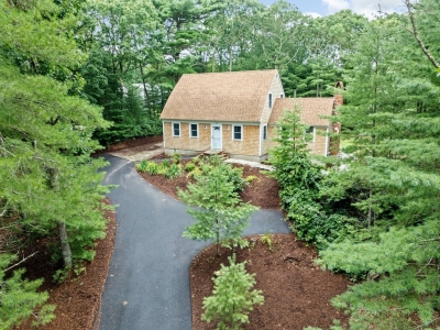 216 Poponessett Road, Barnstable, MA