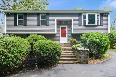 31 Cumberland Avenue, Attleboro, MA