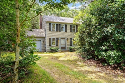 8 Wren Lane, Barnstable, MA