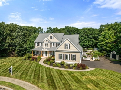 19 Mulberry Lane, Franklin, MA