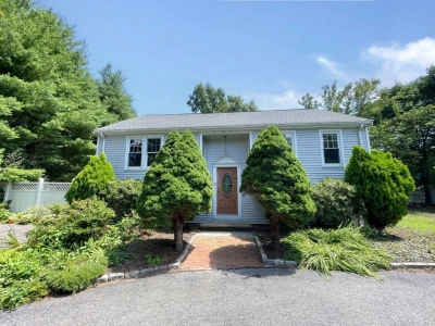 21 Icarus Lane, Attleboro, MA