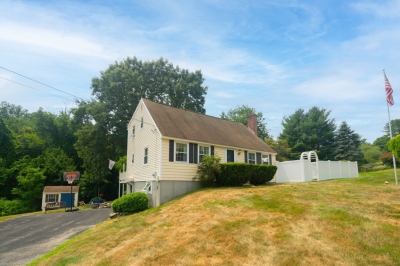 96 Red Gate Road, Tyngsborough, MA