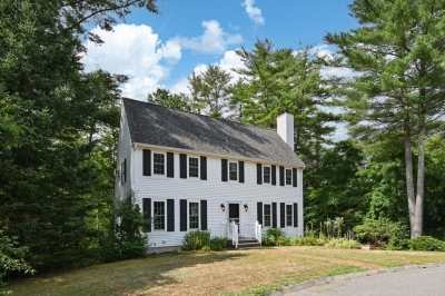 12 Pinewood Road, Amesbury, MA