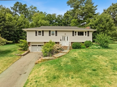 37 Grantview Terr, Brockton, MA