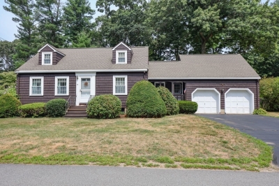 35 Walnut Road, Chelmsford, MA