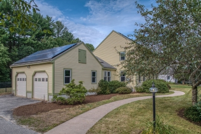 5 Warwick Drive, Chelmsford, MA