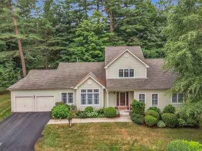 12 Arbella Road, Bedford, MA