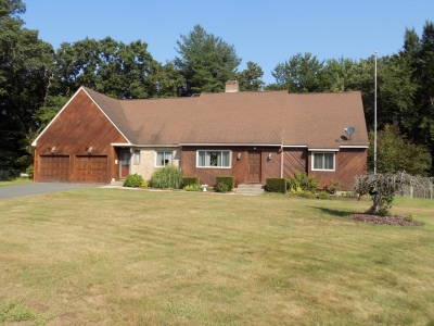 19 Tow Path Lane, Westfield, MA