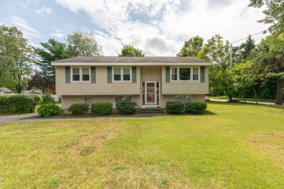 1 Laurel Street, Pepperell, MA