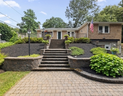 313 Old Connecticut Path, Wayland, MA