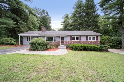 29 Biscayne Drive, Chelmsford, MA