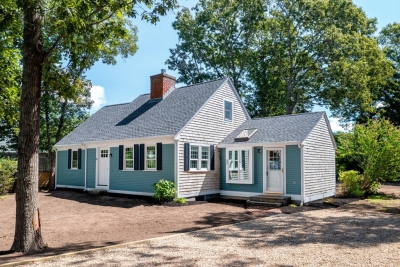 53 Monument Neck Road, Bourne, MA