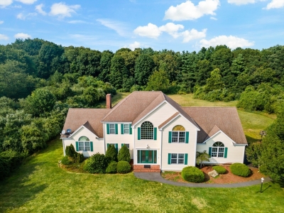 5 Settlers Drive, Lakeville, MA