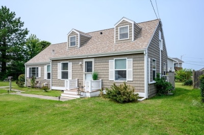 15 Packard Avenue, Hull, MA