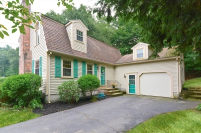 110 Lakeside Avenue, Wrentham, MA