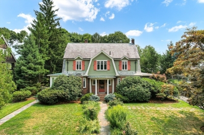 24 Calumet Road, Winchester, MA