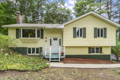 17 Belmont Drive, Chelmsford, MA