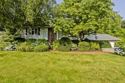 158 Central Park Drive, Holyoke, MA