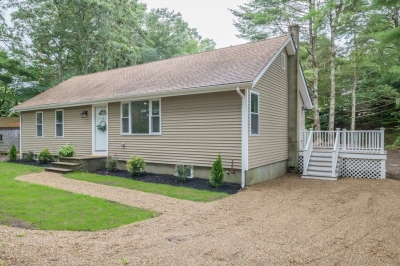 230 Roxy Cahoon Road, Plymouth, MA