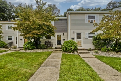 142 Autumn Street, Agawam, MA