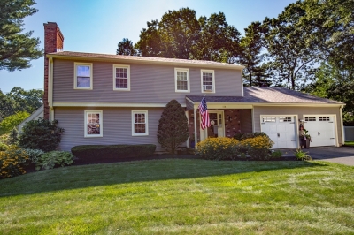 138 Ridgecrest Drive, Westfield, MA