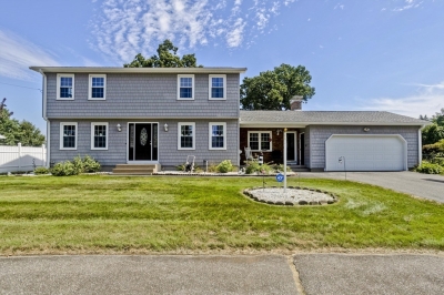 85 Savory Drive, Chicopee, MA