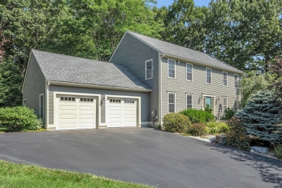 4 Old Salem Circle, Shrewsbury, MA