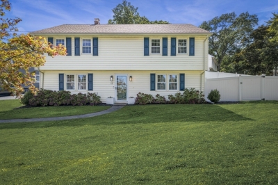 12 Freedom Road, Woburn, MA