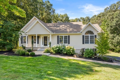 32 Hillcrest Circle, Westfield, MA