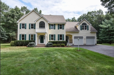 29 Pine Ridge Road, Westford, MA