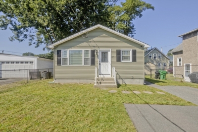 27 Laurel Street, Chicopee, MA