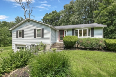 37 Dawson Road, Worcester, MA