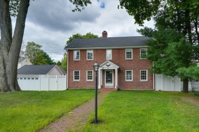 41 Foxcroft Road, Winchester, MA