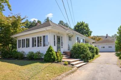 28 Hill View Road, Braintree, MA