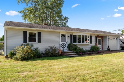 15 Carter Drive, Chicopee, MA