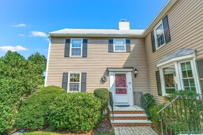 37 Fairway Circle, Natick, MA