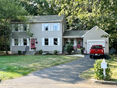 98 Fox Wood Drive, Springfield, MA