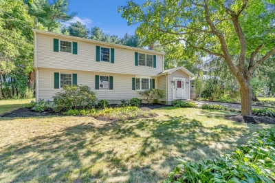 35 Arrowhead Road, Concord, MA