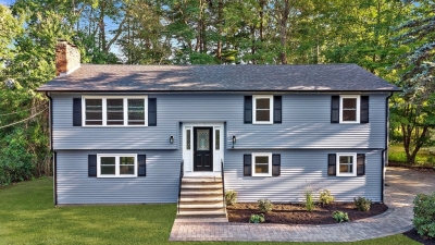 14 Crabapple Lane, Chelmsford, MA