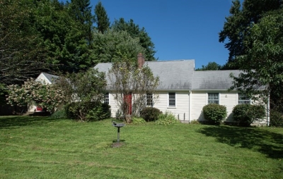 35 Van Meter Drive, Amherst, MA