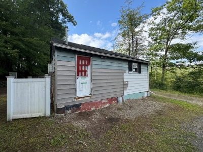 56 Poole Road, Belchertown, MA