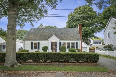 14 Arnold Road, Peabody, MA